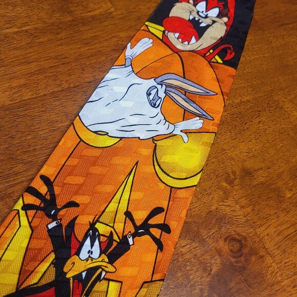 Looney Tunes ~ Halloween Necktie ~ New Condition - Picture 2 of 4